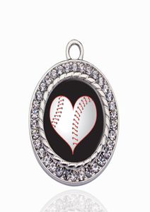 Heart of a Baseball Player Circle Charm Copper Pendant For Necklace Armband Connector Women Gift Jewelry Accessories5163641
