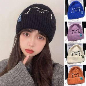 Berets Männer Frauen Casual Ski Winter Stickerei Bär Muster Beanie Caps Gestrickte Hut