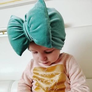 Hats Baby Girl Boy Cap for Children Mütze Samt Turban Kinder Pompom Donut Ohrhutwärmungskappe Haarzubehör Accessoires