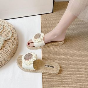 2024 Flower 876 Slippers Woman Shoes Flat Low Slides Shale Female Beach Pantofle Designer Summer Sabot Basic PU F 61