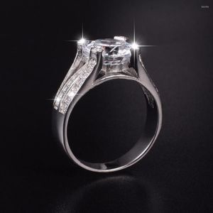Ringos de cluster Luxury 925 Sterling Silver Jewelry Classic Design Big 3.85 simulado Diamond Ring Women Engagement Tamanho do casamento 5-10