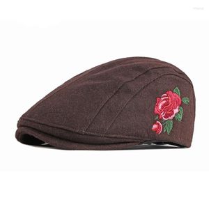 Berets LDSLYJR Autumn Winter Polyester Flower Embroidery Sboy Caps Flat Peaked Cap Men And Women Painter Beret Hats 107