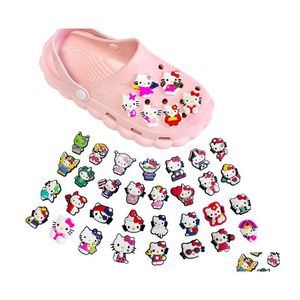 Parti di scarpe Accessori Charms Ricordi d'infanzia all'ingrosso Cute Cat Cartoon Croc Pvc Decorazione Fibbia Zoccolo in gomma morbida Goccia veloce Dhqpn