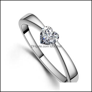 Pierścień Solitaire Pierścień serca Wysokiej jakości miłosny urok palec biżuteria 925 Sterling Sier White Gold Splated 1ct Swiss Diamond For Women 34 OT3mk