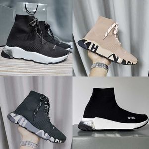 2023 Designer Sock Sneakers Herr Dam Sneaker Klassisk Trainer Sock Sko 3D Knit Sneakers Vit Svart Graffiti Sula Luftkudde Fritidsskor Med Box NO017B