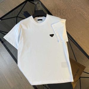 Herr t-shirts designer sommarkvinnor t-shirt mode bomullstyg lös bekväm andningsbar mångsidig kort ärm dt0b