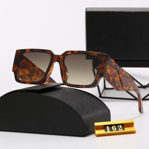 Diseñadores gafas de sol gafas clásicas cabeza con estampado de leopardo gafas de moda marca de lujo azul marino negro caja de regalo gafas de sol damas hombres modelos unisex viajes playa