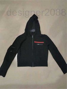 Kvinnors hoodies tröjor designer kvinnor hoodids frerry jacka lady coat med inverterad triangel knopp vinter tjocka rockar långa ärmar windbraker wlxf