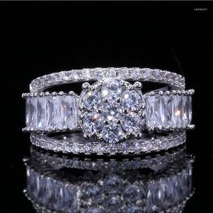 Ringos de cluster Chegada Jóias de luxo 925 Sterling Silver Princess Corte 5A Cubic Zirconia Party Women Wedding noivado Ring Ring Presente