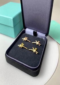 Luxury Designer Charm Earrings Butterfly Bow Knot Charm V Gold Plated Ed Crystal Stud for Women Fashion Jewelry2441973