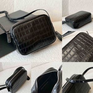 Axelväska sommar messenger för designer handväska vintage kvinnor crossbody designers handväskor mode kvinnlig plånbok 0512