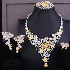 Brincos de colar Conjunto 4 PCs Romântico Borboleta Full Butterfly doce noivado Bracelete de casamento Anel pavimentado CZ brilhante