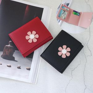 Carteiras 1pc Mulheres fofas Padrão de flores de metal curto Bolsas de dinheiro dobráveis ​​Crédito Titulares de cartas Multi-card