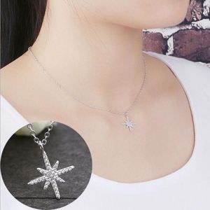 Collane con ciondolo Temperamento Personalità Gioielli placcati argento Forma di parola Lettere di moda in cristallo di zircone intarsiato XL008