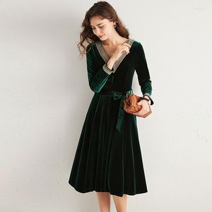 Casual Dresses High Quality Golden Velvet A Dress Women Style Solid Sleeve Embroidery V Neck Sashes Fashion