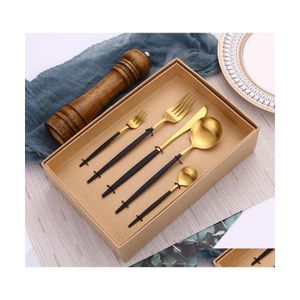 Platthandelte Sets 30pcs Schwarze Gold K￼chenutensilien Edelstahl Besteck Set Hochzeitsgeschirr Dinner Service Fork Messer L￶ffel Drop d Dhdb3