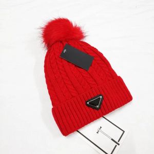 Designer Beanie Caps Bobble hats Warm Cashmere Faux Fur pom Beanies Cap Good Texture Hat for Man Woman