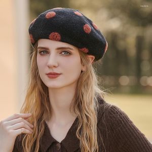 Berretti Donna Dot Lana Giapponese Retro Ispessito Pittore Zucca Cappello Moda Outdoor Travel Party Berretto ottagonale per ragazze 2023