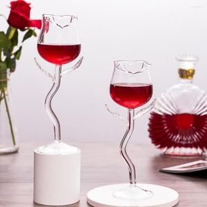 Copos de vinho vidro conveniente vermelho prático rosa atraente forma de cálice delicada base estável