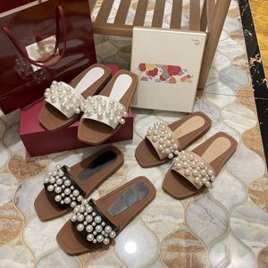 2023 Hand Beaded Slippers Sandals Microfiber Leather Ladies Fashion Designer Slippers Beach Flats 3 Colors 34-41