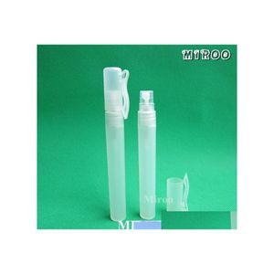 Bottiglie di imballaggio 50pcs/lotto da 8 ml di bottiglia spray in plastica Riutilizzabile per mini tasca a forma di penna a forma di caduta di carico della scuola aziendale industry otvak