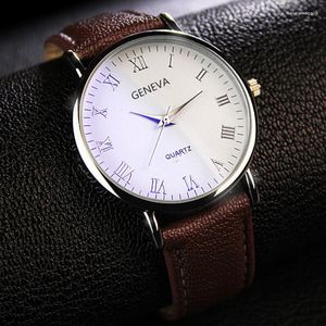 Zegarek na rękę minimalistyczną męską modę Slim Simple Business skórzana kwarcowy zegar Casual Na rękę Relogio Masculino