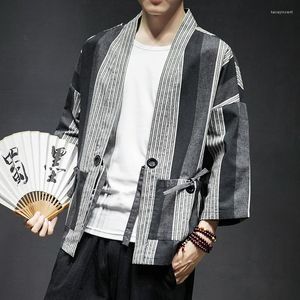 Ubranie etniczne w paski Kimono Cardigan Mężczyźni płaszcz japońskiej kurtki streetwear ubrania męskie Kimonos Hip Hop Yukata KK3196