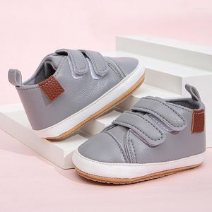 Första vandrare mode fasta retro pu sneakers pojkar flickor baby mjuk gummi ensamma andningsskor 0-18 månader