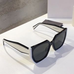 15W Kare Güneş Gözlüğü Kadınlar Siyah Beyaz Koyu Gri Tasarımcı Güneş Gözlüğü Moda Açık UV400 Gölgeler Gözlük Kutu
