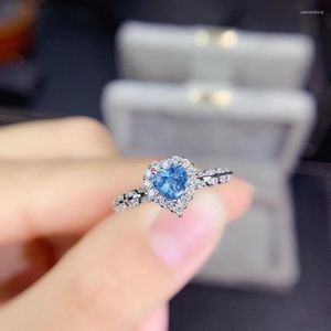 Cluster-Ringe 2023 Silber Mode Temperament Herzförmiger Ring Simulation Meer Blauer Topas Volldiamant Verstellbarer Schmuck für Frauen Geschenk