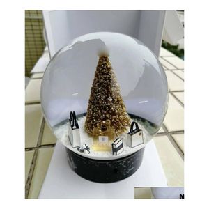 Decorações de Natal 2022 Edição Cclassics Globo de Neve Com Árvore Dourada Dentro de Bola de Cristal Para Novidade de Aniversário Especial Presente Vip D Dhzwg