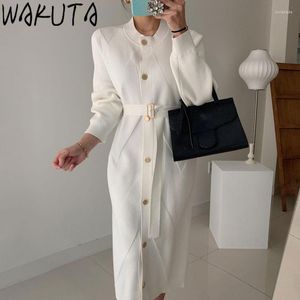 Vestidos casuais wakuta cintura esbelta com cinto maxi vestido de suéter feminino outono inverno 2023 cor sólida o pescoço elegante estilo coreano offical