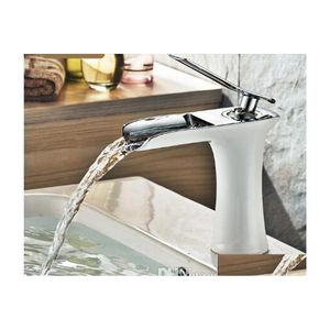 Rubinetti per lavabo da bagno Rubinetto per lavabo in ottone a cascata Rubinetto per lavabo cromato 83008 Drop Delivery Home Garden Docce Accs Dh7Wf