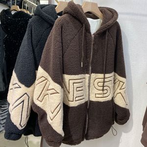 Women's Jackets Sweater ins super fire letter hit color sweater women's autumn and winter clothes plus size loose wind imitation lamb wool coat 230111