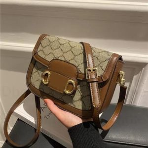 Ganska högkvalitativ lyxig designers axelväskor 21 cm handväska messenger kvinnor totes mode vintage handväskor tryckt blommor mode crossbody koppling