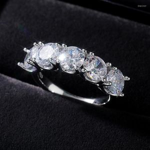 Wedding Rings Trendy Silver Plated 5 Round Shine Zircon Stone Engagement For Women Fashion Jewelry Elegant Lady Ring Gift