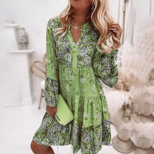 Günlük elbiseler kadınlar için seksi elbise 2023 bahar yeşil vintage çiçek baskı boho moda harajuku parlama kolu tatil giysi