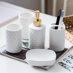 Set di accessori per il bagno 5 pezzi / lotto moderna semplicità dispenser di sapone bottiglia di lozione portaspazzolino tazza di lavaggio decori accessori per il bagno di casa