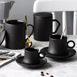 Copas de copos Luxunhas Pequena xícara de café e pires de pires de cerâmica inquebrável porcelana nórdica criativa CHAVENAS CAFE DRINHANTE HOME