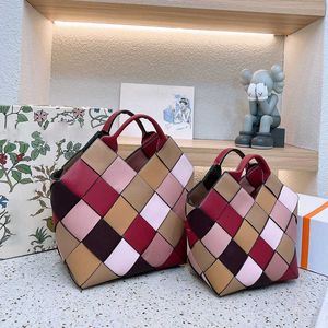 Large Tote Bag For Women Hand Weave Bag Designer Totes Luxurys Handbag Fashion Checkerboard Grid Shoulder Crossbody Purses Beach Bag 230428bj