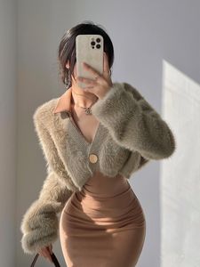 Kvinnors päls faux sexig vneck plysch kappa kort topp imitation mink hår kofta kvinnor mode casual tröja koreansk elegant neddy 230112