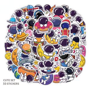 60st Cute Cartoon Astronaut Sticker Moon Rocket Universe Space Man Graffiti Stickers för DIY Bagage Laptop Skateboard Motorcykelcykelklistermärken