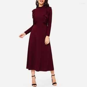 Casual Dresses Women 2023 Ruffles A-Line Mid-Calf Bourgogne Color Turtleneck långärmad klänning Spring Slim Office Lady Vestidos