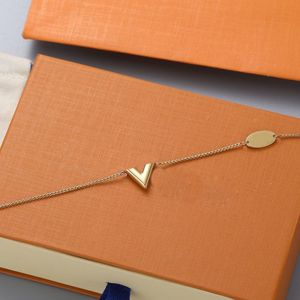Charmade armband designer f￶r kvinnor valentiner dag sociala sammankomster g￥va br￶llopsbrev armband charm engagemang smycken lyx armband kedja k￤rlek armband