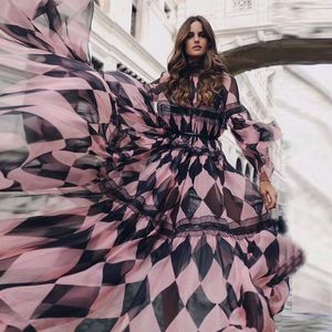 Casual jurken European American Quality Beoytiful Women Maxi Long Print Dress Plaid Gedrukt Lace Patchwork Sweet Summer Chiffon