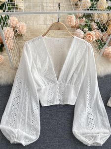 Bluzki damskie seksowne puste bluzka damska elegancka głęboka w dekolcie szczupła krótka koszule żeńskie puff długie rękawy białe topy jesień 2023