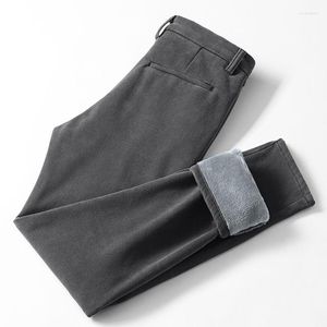Herrdräkter plus fleece förtjockad varma raka bomullsbyxor herrkoreanska version av trenden smala elastiska byxor svart all-match
