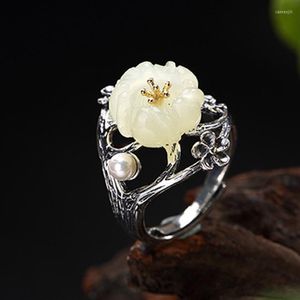 Ringos de cluster S925 Prata esterlina tailandesa Nature White Jade Natural Pérola Ring Vintage Plum Flum Flear Women