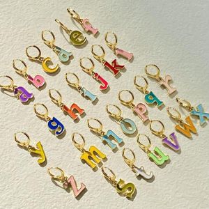 Kolczyki Hoop 1PCS 26 English Letters Enamel for Women Ear Reting Karowanie Początkowa klamra biżuterii Prezent Bijoux Femm