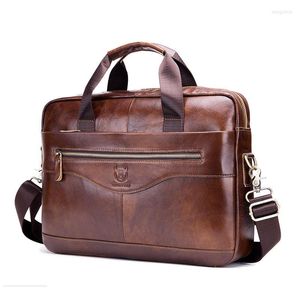 Bortkörningar Cowhide Leather Buniness Men's Handbag Portfölj Vattentät stor kapacitet 15,6 tums bärbara väskor dragkedja axel messenger